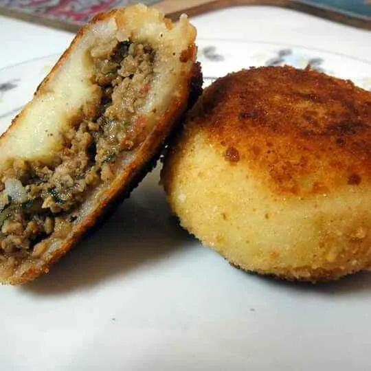 Aloo Cutlets with Keema Filling